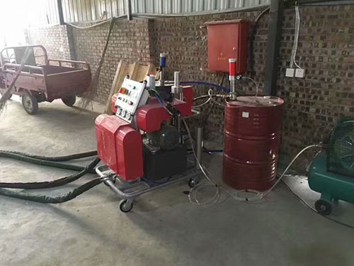 儲罐罐體防腐(圖1) 儲罐罐體防腐聚脲噴涂施工案例