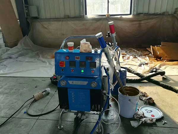 聚氨酯發泡設備型號:JNJX-Q5200(圖1) 聚氨酯發泡設備噴涂機